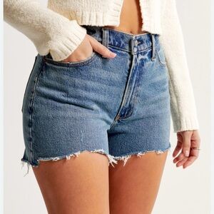 Abercrombie & Fitch curve love mom shorts 4” size 32/14